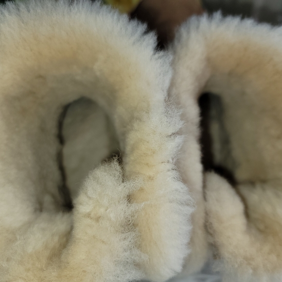 UGG boots - Picture 8 of 9